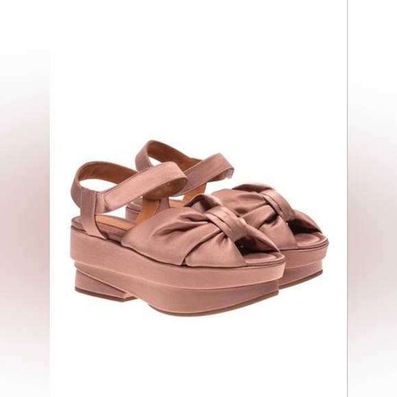 NWT platform sandals - Picture 1 of 7